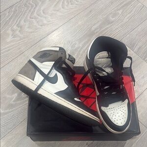 Nike Air Jordan 1 High OG Neutral Grey/Black/White